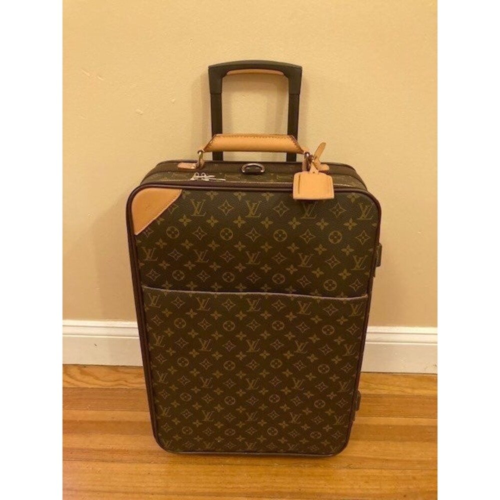 Authentic Louis Vuitton pegase 55 carry on